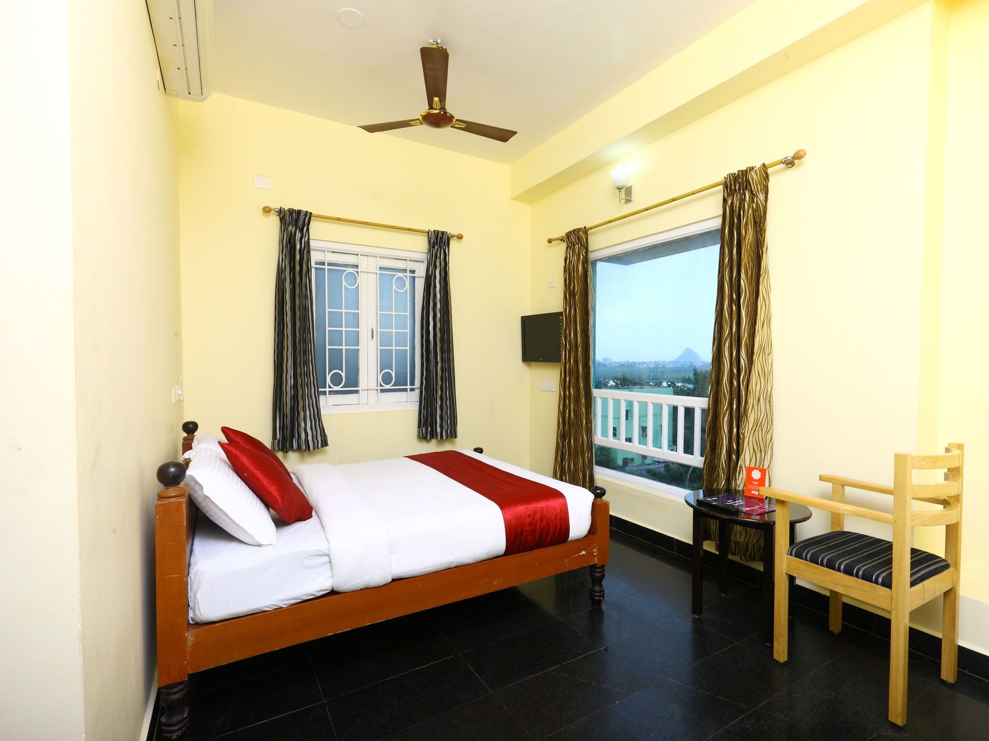 Oyo 10630 Hotel Nano Turf Madurai Exterior photo